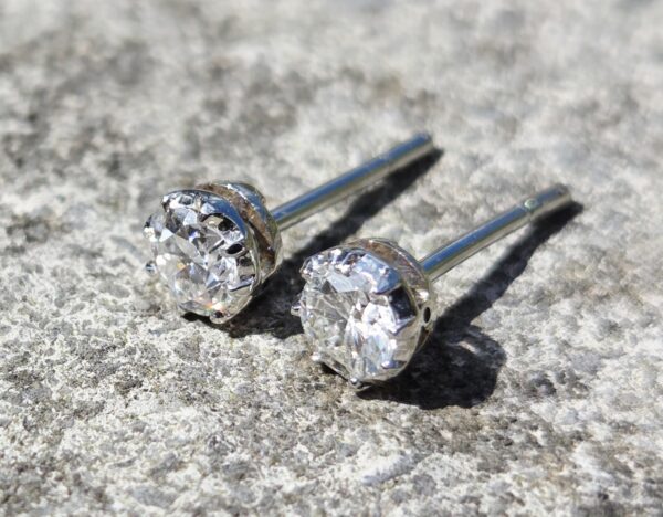 Super Old Cut Diamond Stud earrings - Image 3