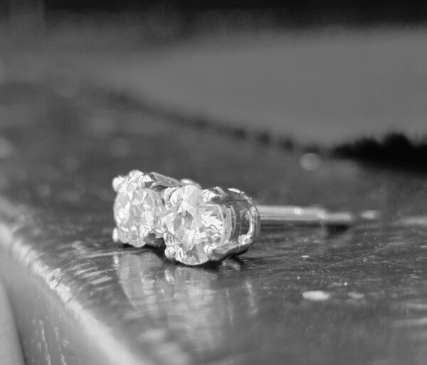 Platinum Antique Diamond Stud earrings - Image 3