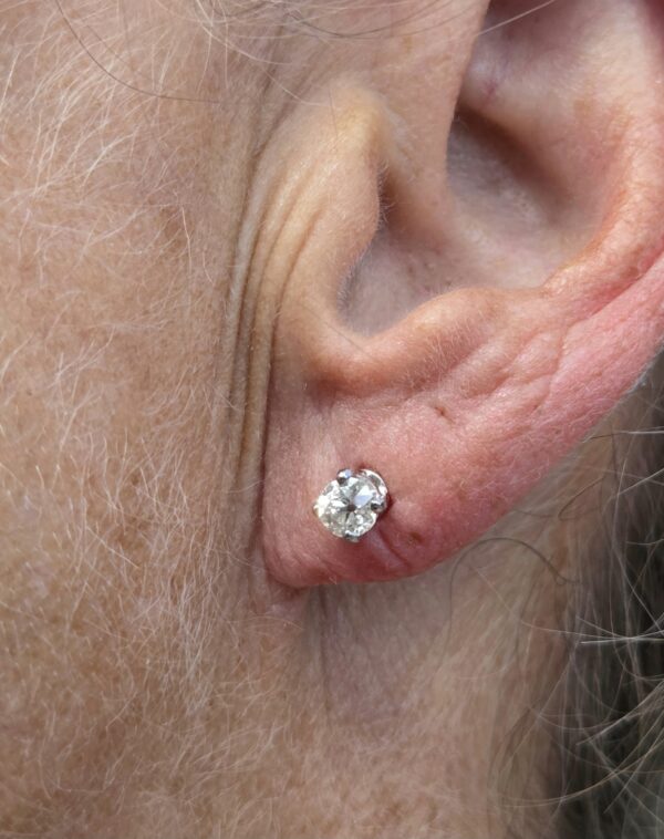 Platinum Antique Diamond Stud earrings - Image 7