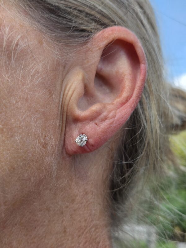 Platinum Antique Diamond Stud earrings - Image 8