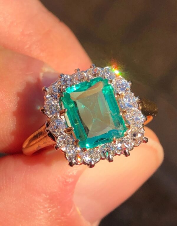 SOLD. Incredibly Rare! Certified Emerald ring - Image 4