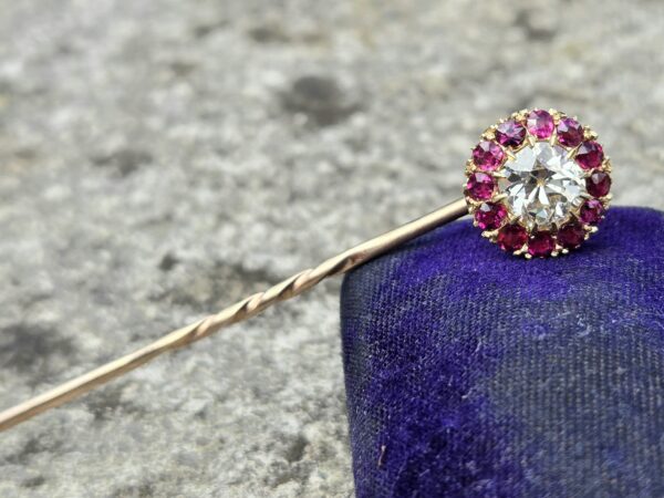 Incredibly rare Burma Ruby & Diamond Collar pin - Image 3