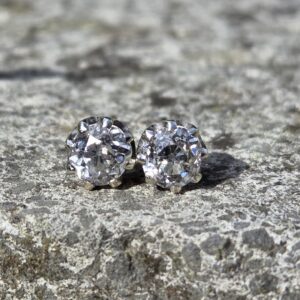 The perfect gift! Classic 1ct Old cut diamond stud earrings