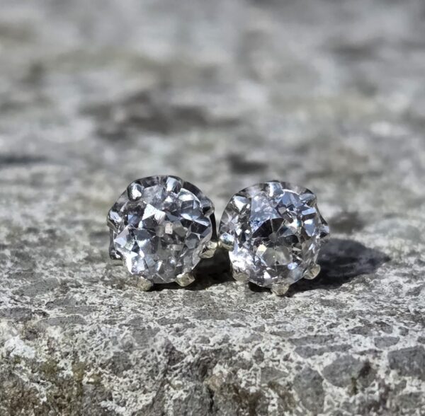 The perfect gift! Classic 1ct Old cut diamond stud earrings - Image 2