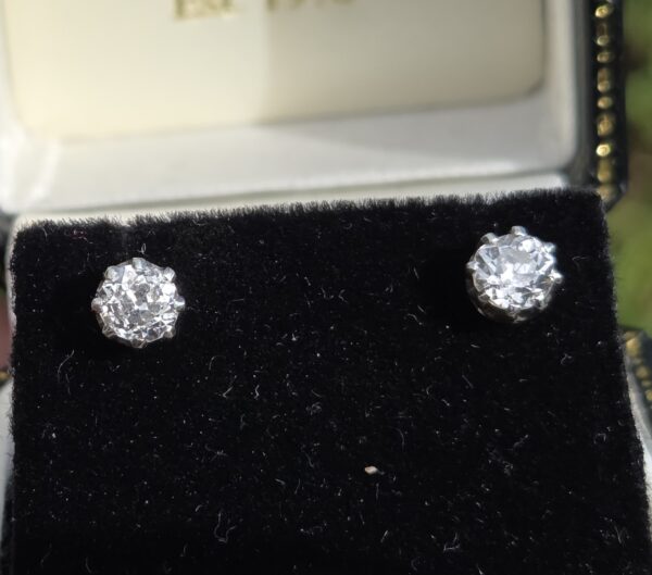 The perfect gift! Classic 1ct Old cut diamond stud earrings - Image 11