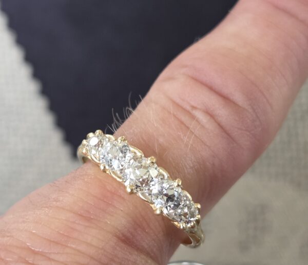 RESERVED. Top Quality! Old cut Diamond 5 stone ring - Image 7