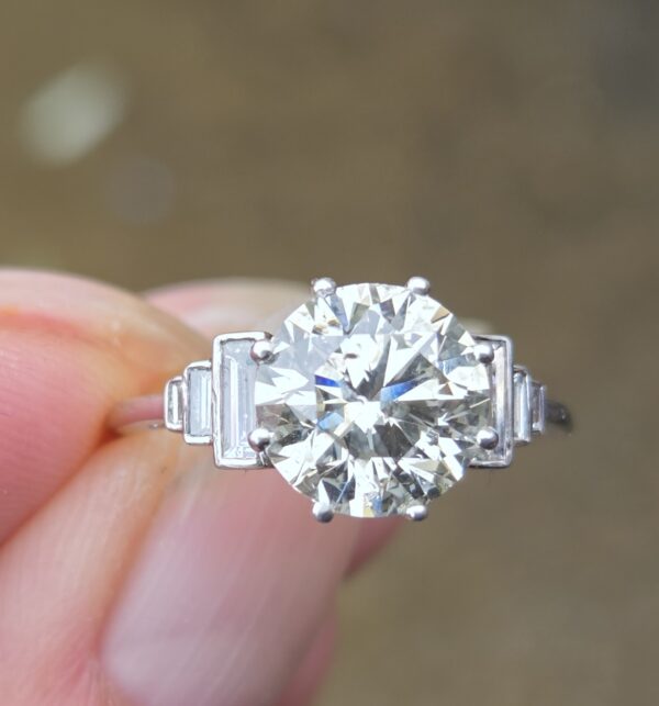 Outstanding! 3.50ct Diamond Solitaire - Image 3