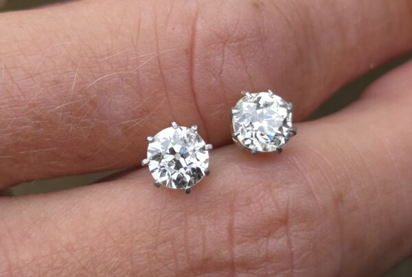 RESERVED. Rare Victorian old cut diamond stud earrings - Image 2
