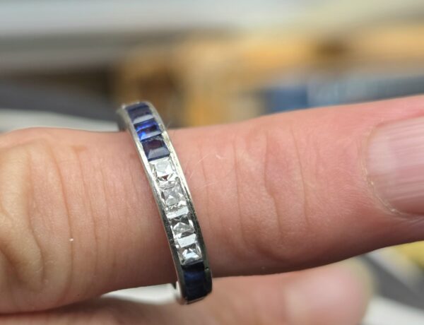 Rare French cut Diamond full eternity ring - Image 2