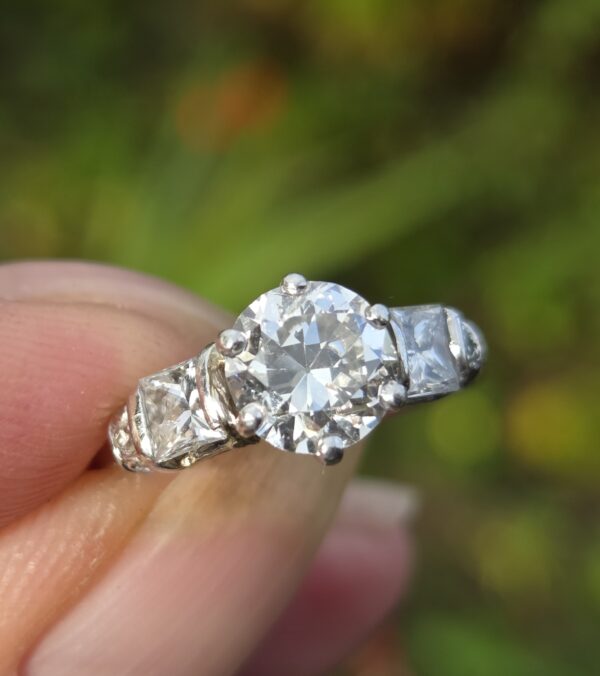 Fabulous Old cut Diamond Solitaire ring - Image 4