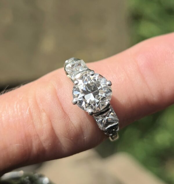 Fabulous Old cut Diamond Solitaire ring - Image 6