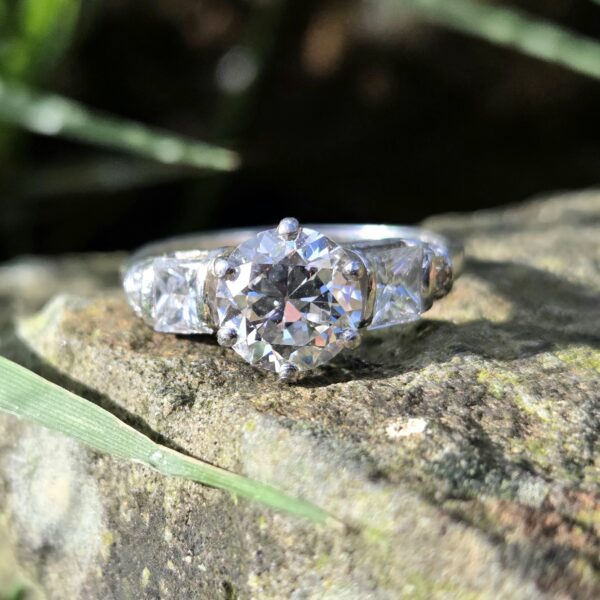 Fabulous Old cut Diamond Solitaire ring - Image 11