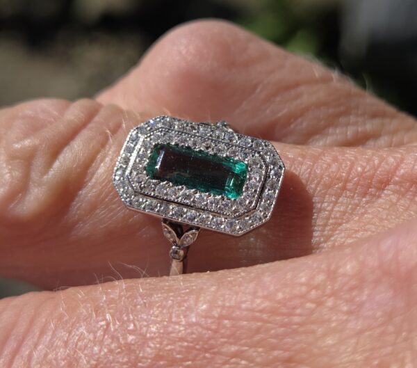 SOLD. Colombian Emerald &Diamond ring! - Image 6