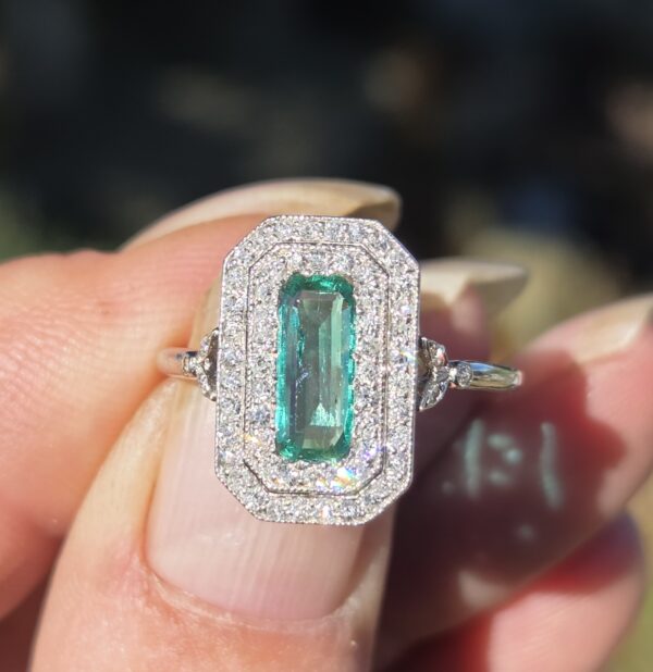 SOLD. Colombian Emerald &Diamond ring! - Image 11