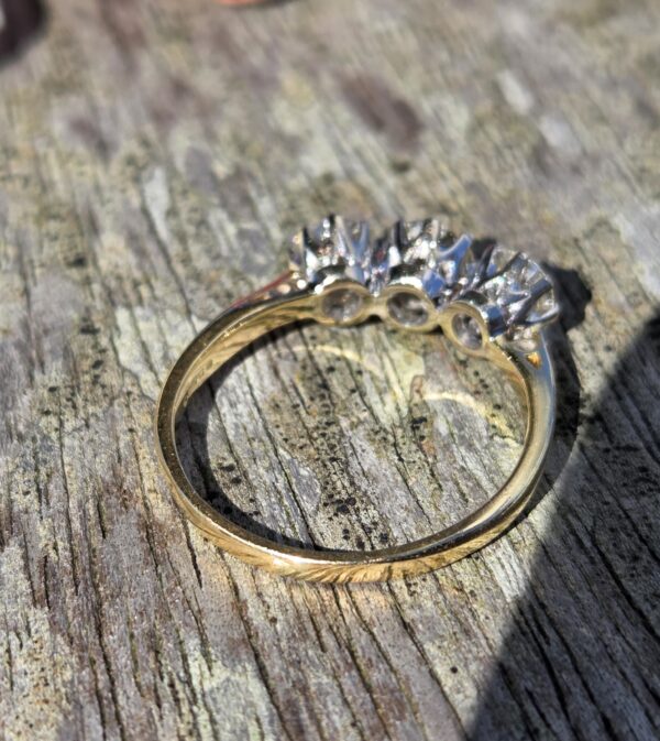 RESERVED. Lovely Old Cut Diamond Trilogy ring - Image 8