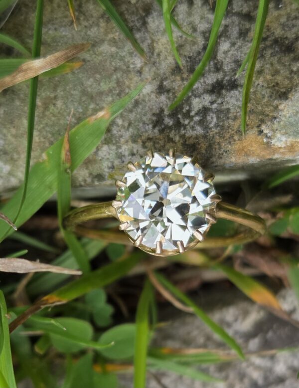 OLD EUROPEAN CUT 3ct DIAMOND.