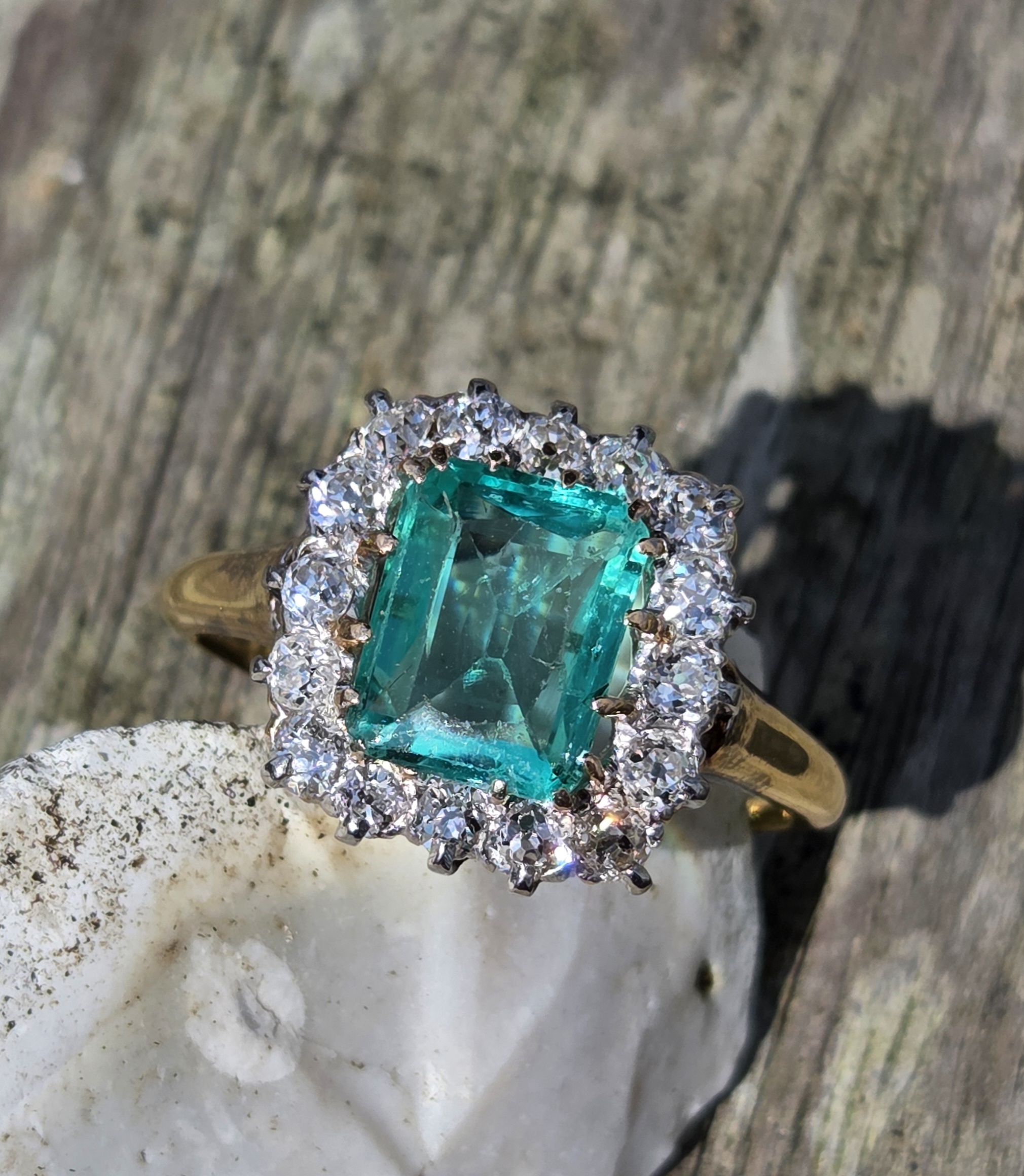 Certified Antique Emerald & Diamond ring - Image 12