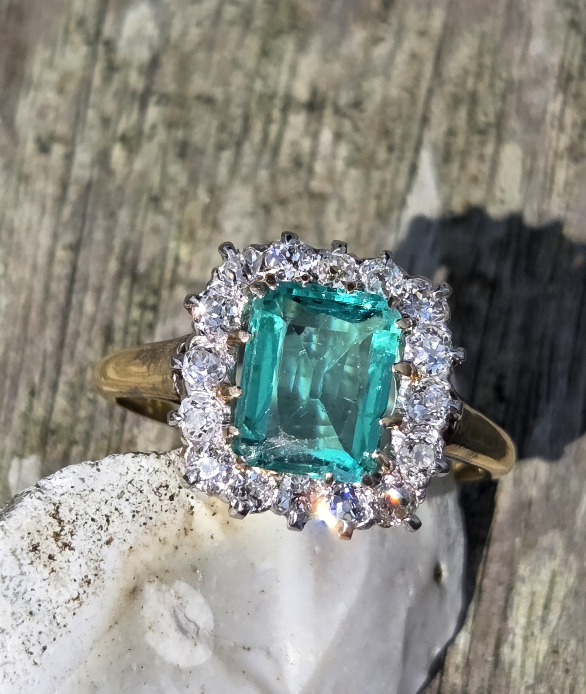 Certified Antique Emerald & Diamond ring - Image 11