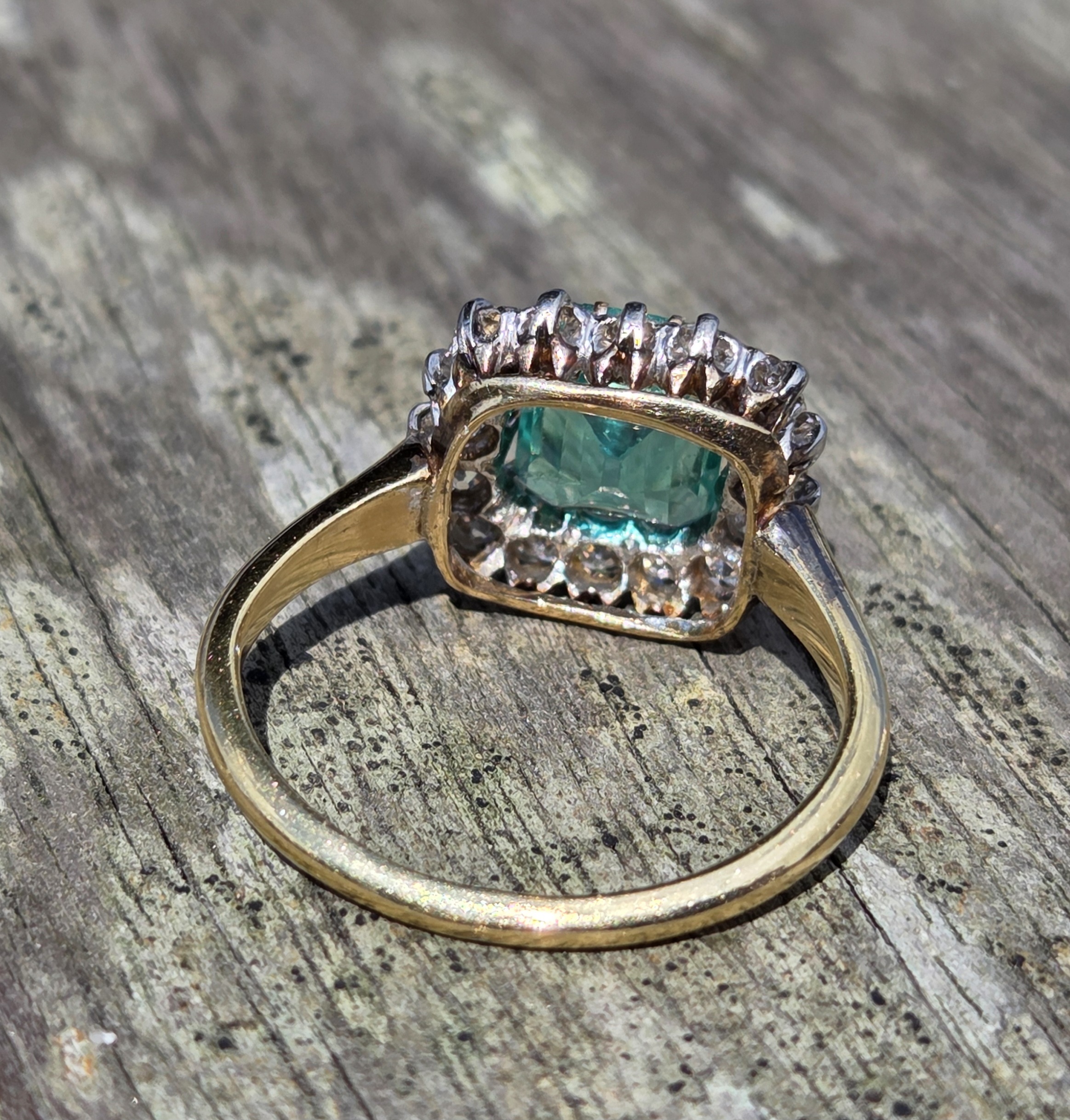 Certified Antique Emerald & Diamond ring - Image 10