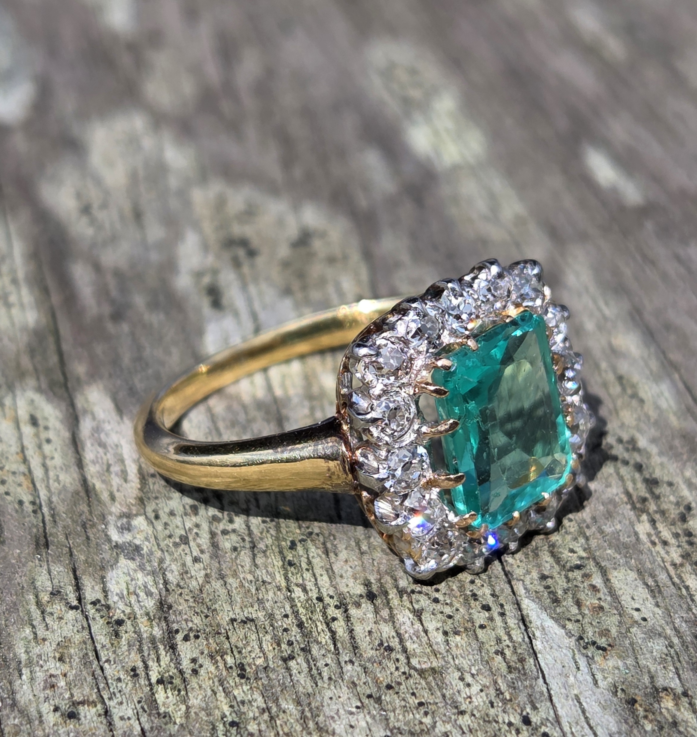 Certified Antique Emerald & Diamond ring - Image 9