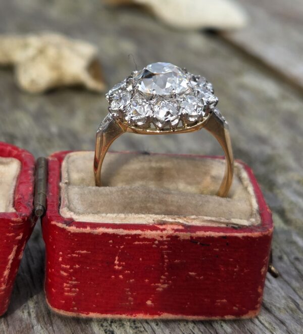 Just Incredible....A ring of a lifetime! - Image 19
