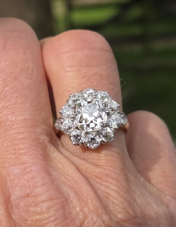Just Incredible....A ring of a lifetime! - Image 13