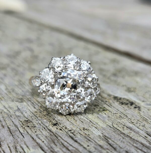 Just Incredible....A ring of a lifetime! - Image 9