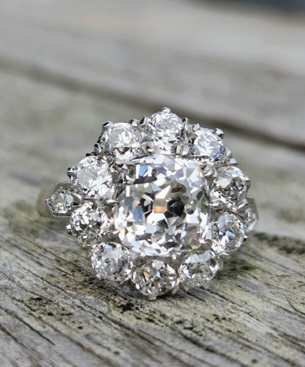 Just Incredible....A ring of a lifetime! - Image 12
