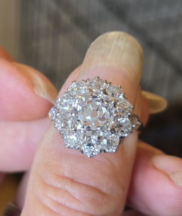 Just Incredible....A ring of a lifetime! - Image 5