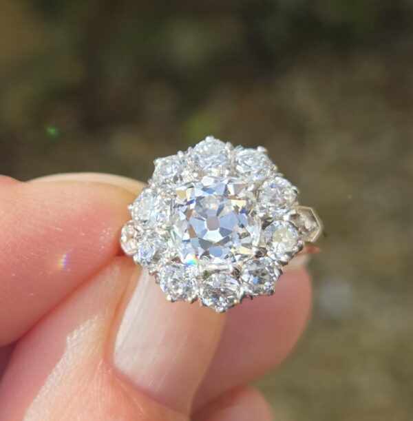 Just Incredible....A ring of a lifetime! - Image 2