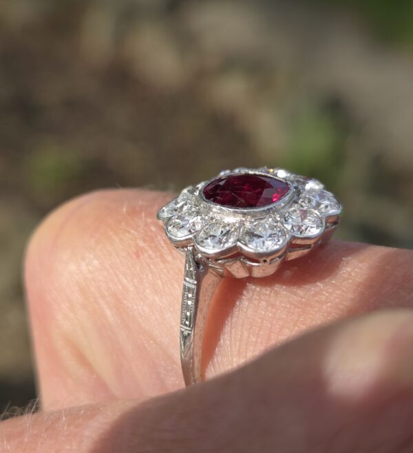 Of the highest quality! Ruby & Old cut diamond ring. - Image 9