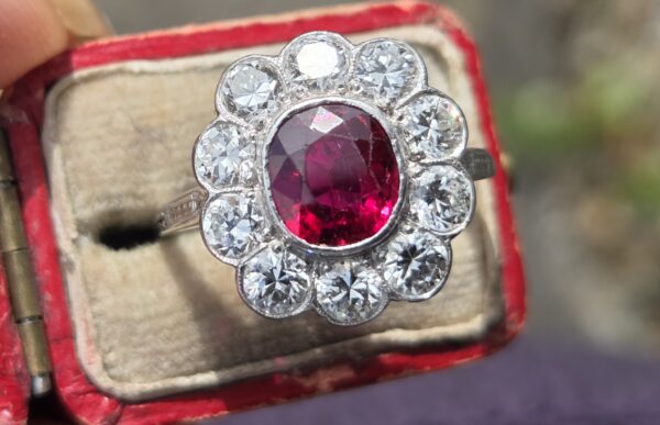 Of the highest quality! Ruby & Old cut diamond ring. - Image 7