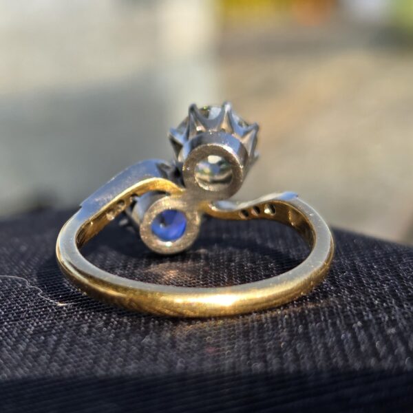 Toi et Moi, A rare Old cut Diamond & Sapphire ring - Image 7