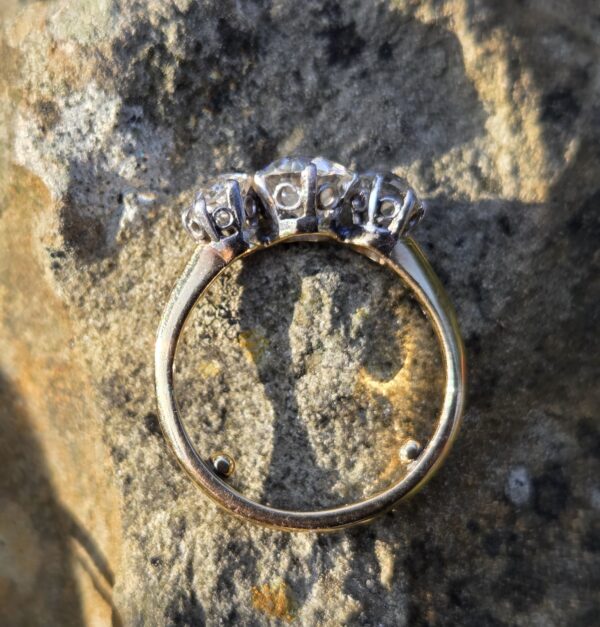 A Special Old Cut Diamond Trilogy ring - Image 7