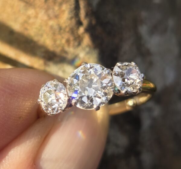 A Special Old Cut Diamond Trilogy ring - Image 11