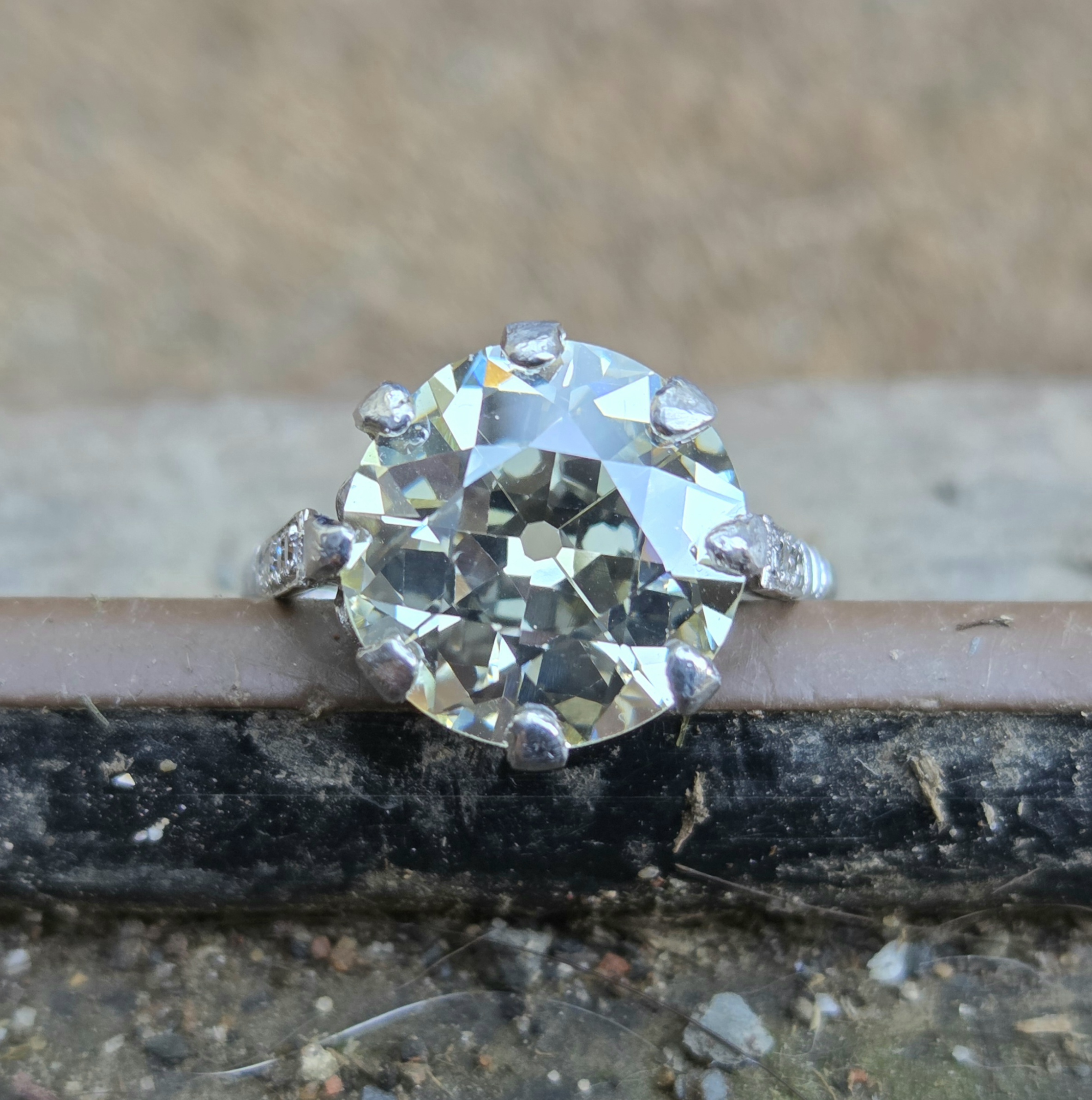 SOLD. A Ring of a lifetime! 6.40ct Old European Cut Solitaire - Image 7