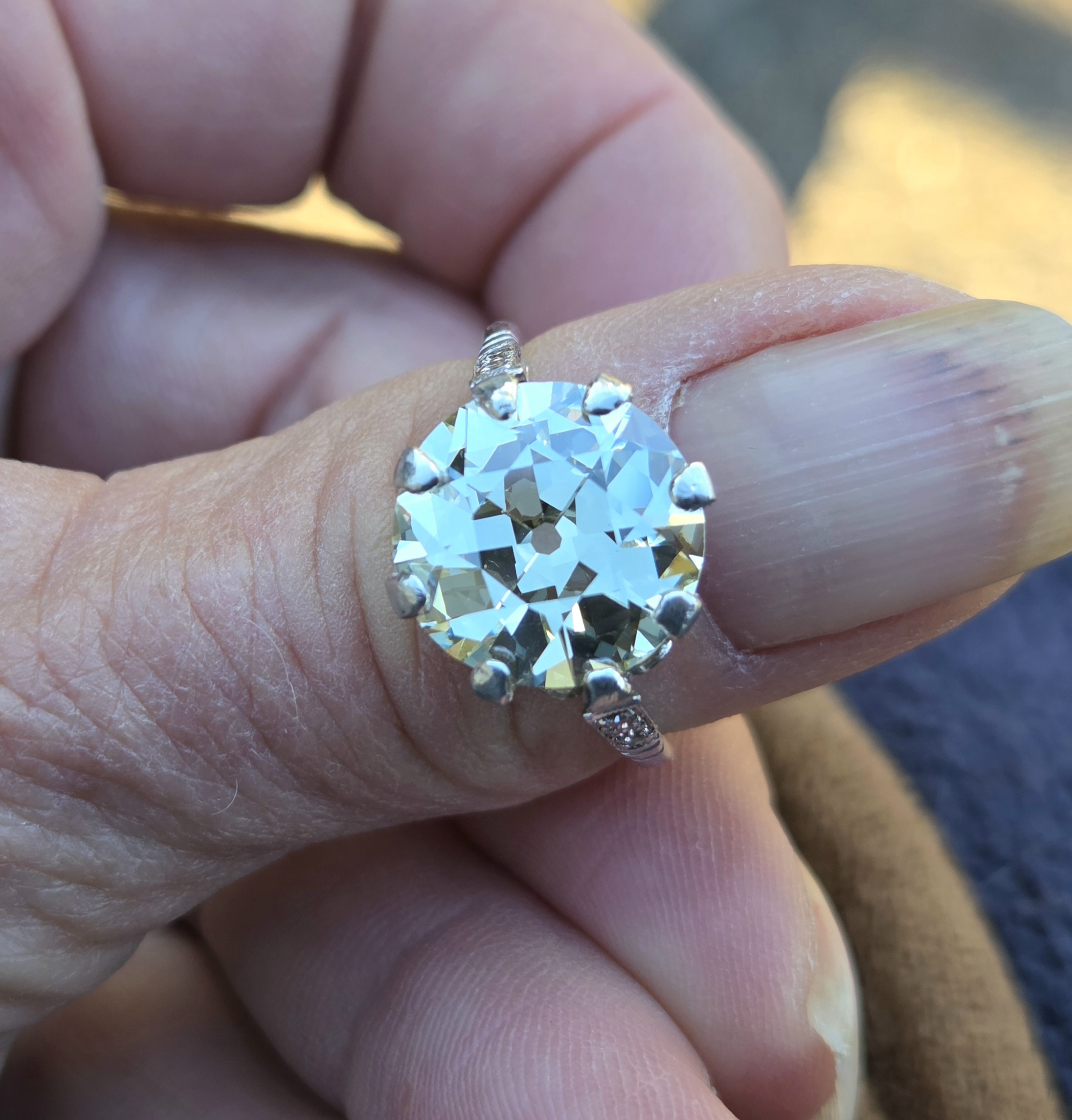 SOLD. A Ring of a lifetime! 6.40ct Old European Cut Solitaire - Image 5