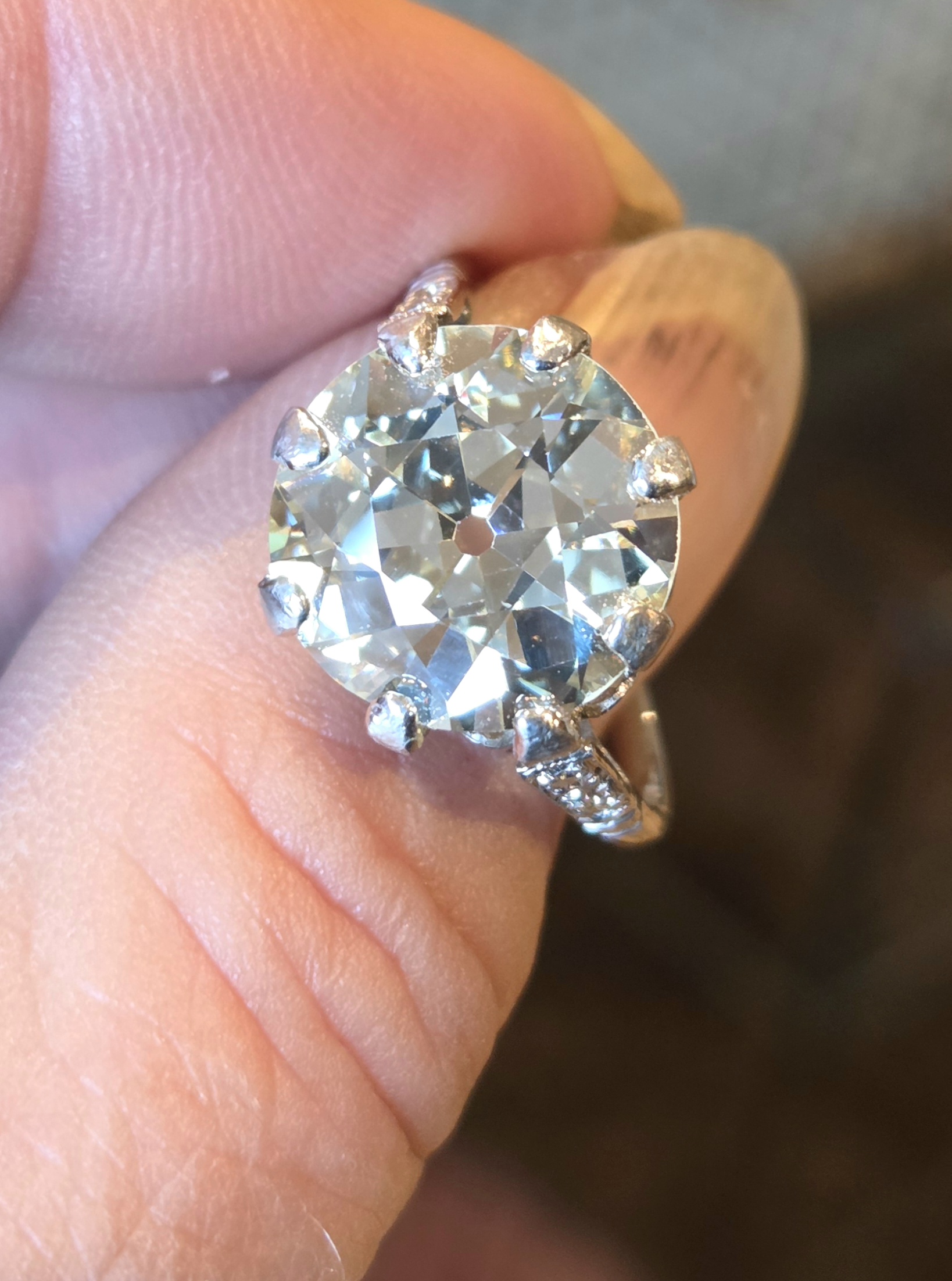 SOLD. A Ring of a lifetime! 6.40ct Old European Cut Solitaire - Image 16