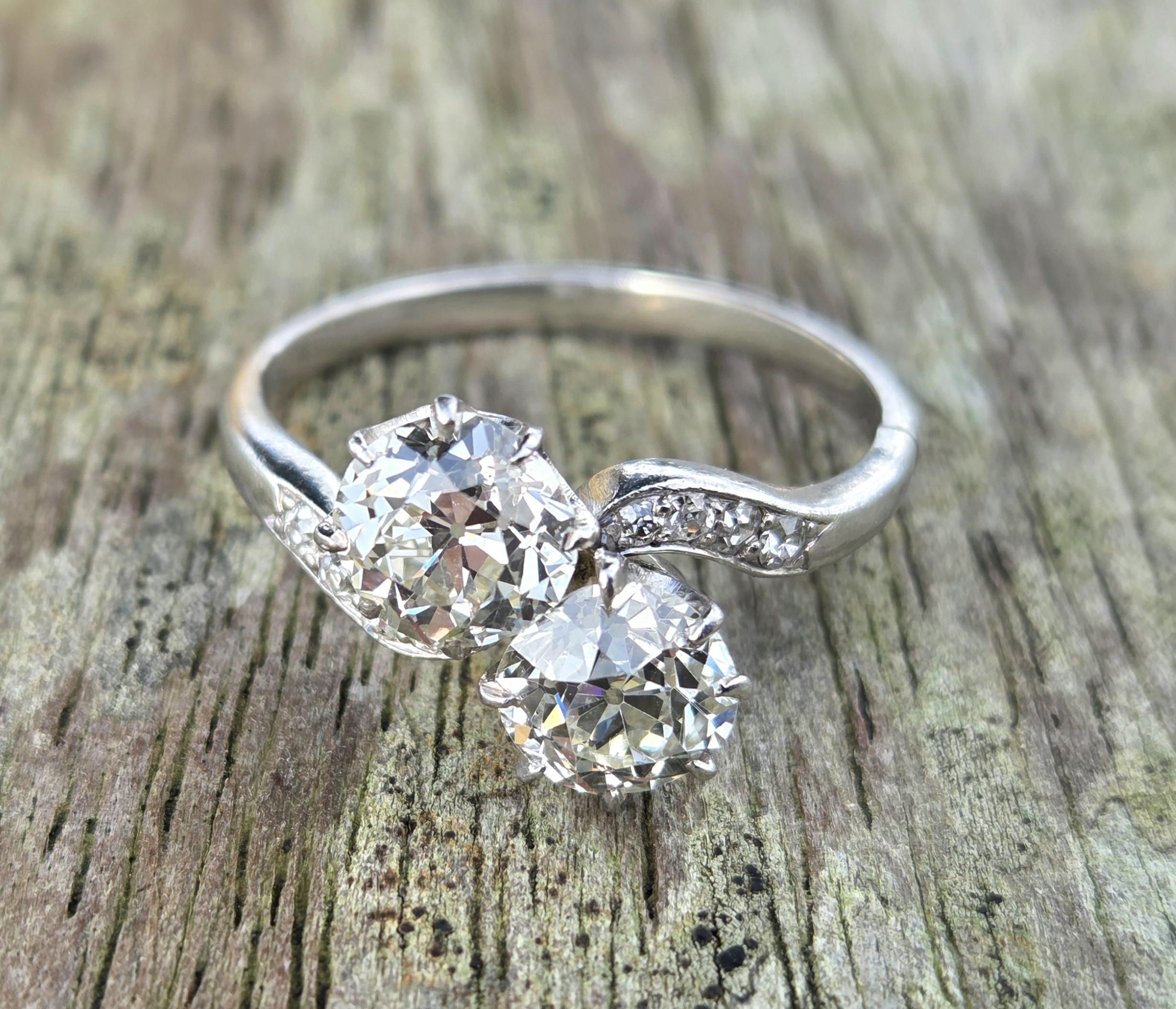 SOLD. An Exceptional Toi et Moi, 2 stone Diamond ring. - Image 12