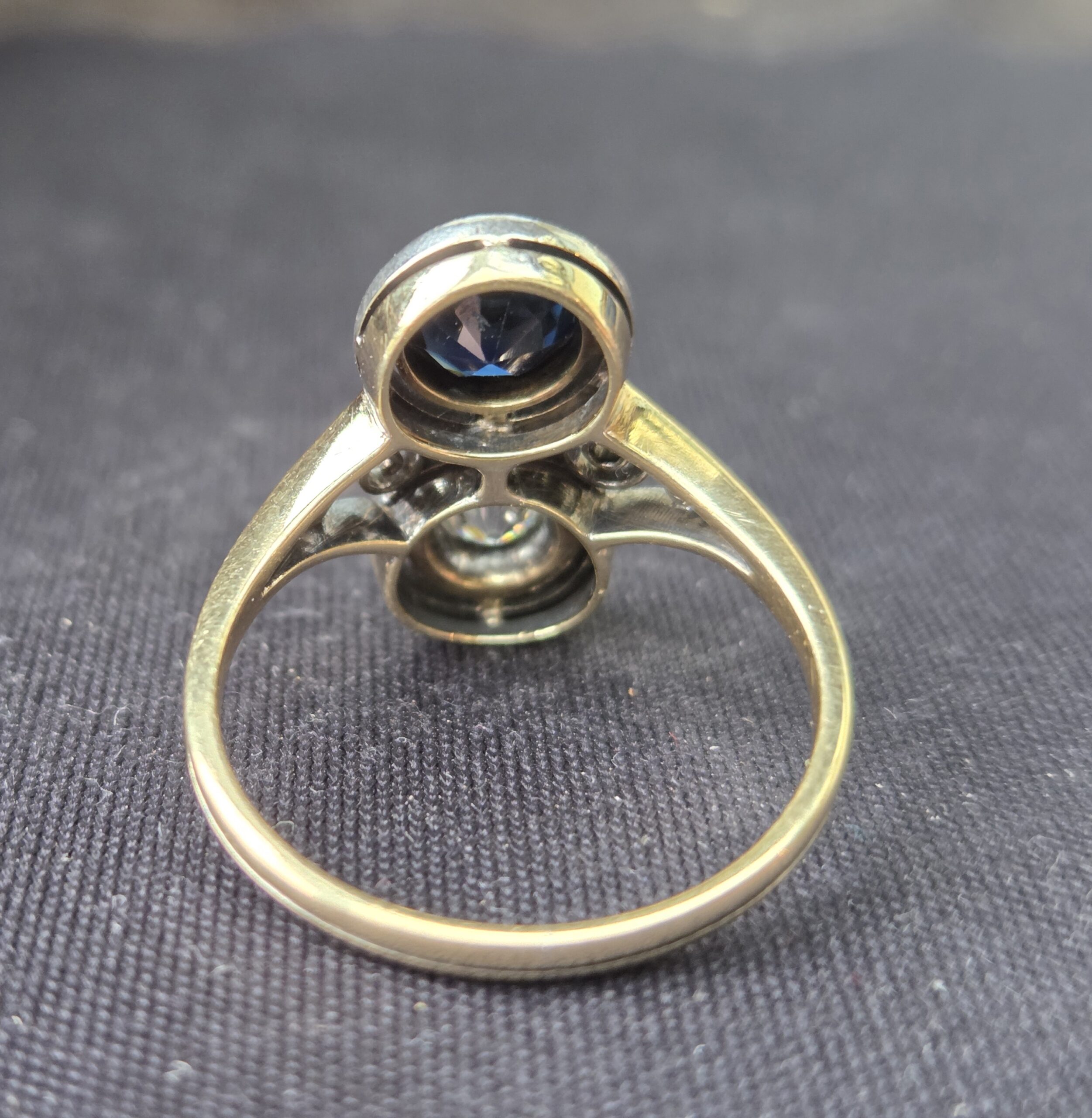 Lovely Art Nouveau Old mine cut diamond & Sapphire 2 stone - Image 4