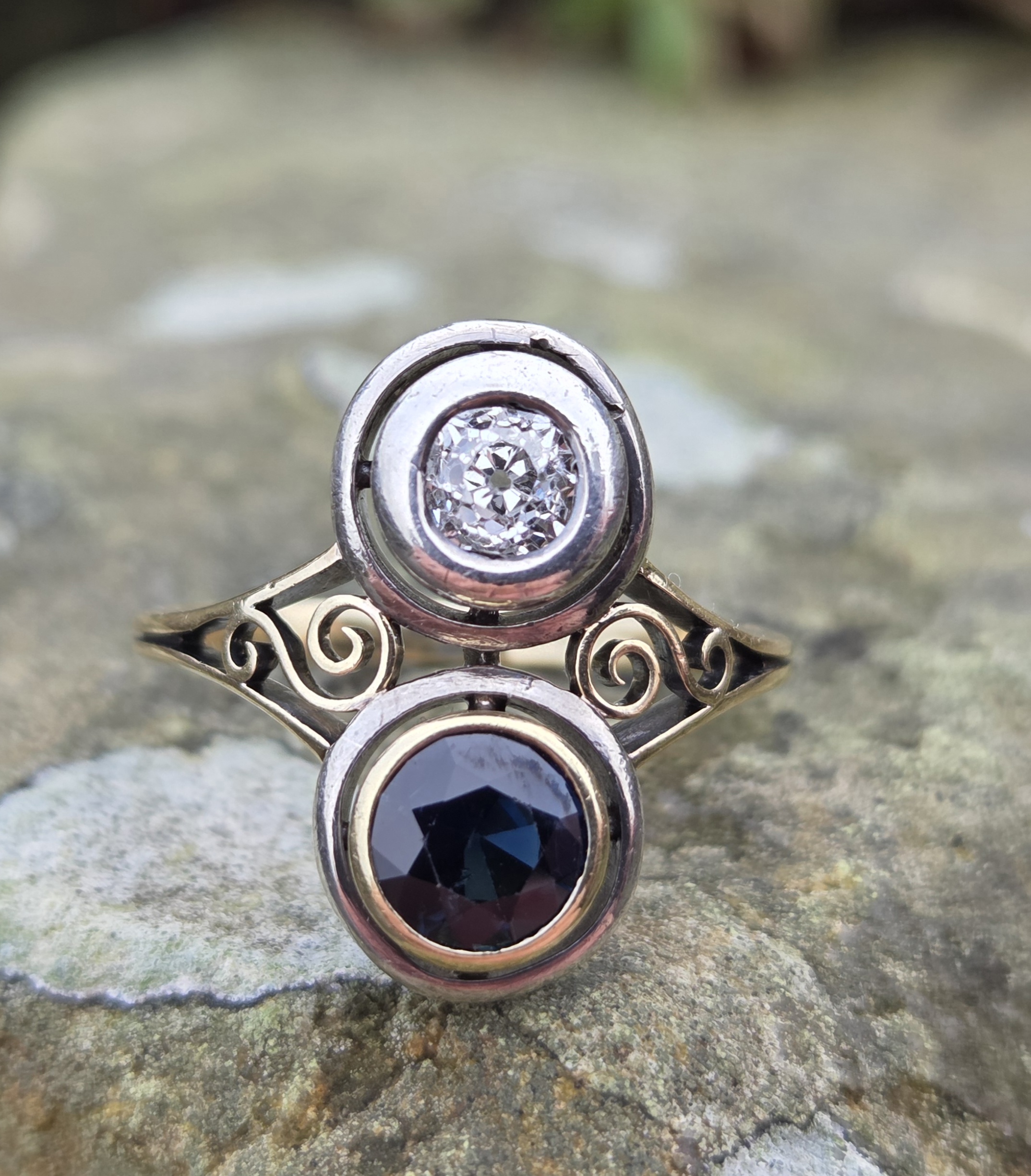 Lovely Art Nouveau Old mine cut diamond & Sapphire 2 stone - Image 6