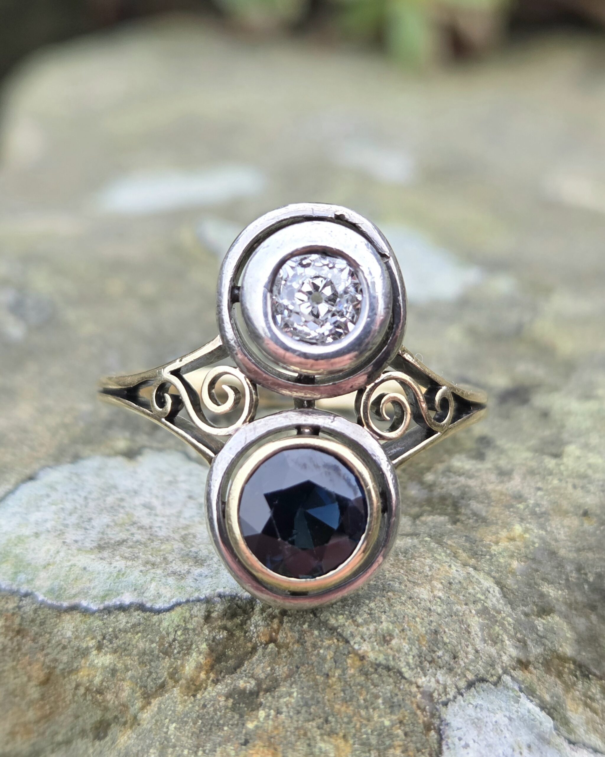 Lovely Art Nouveau Old mine cut diamond & Sapphire 2 stone - Image 7
