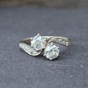 Gorgeous Toi et Moi Ring