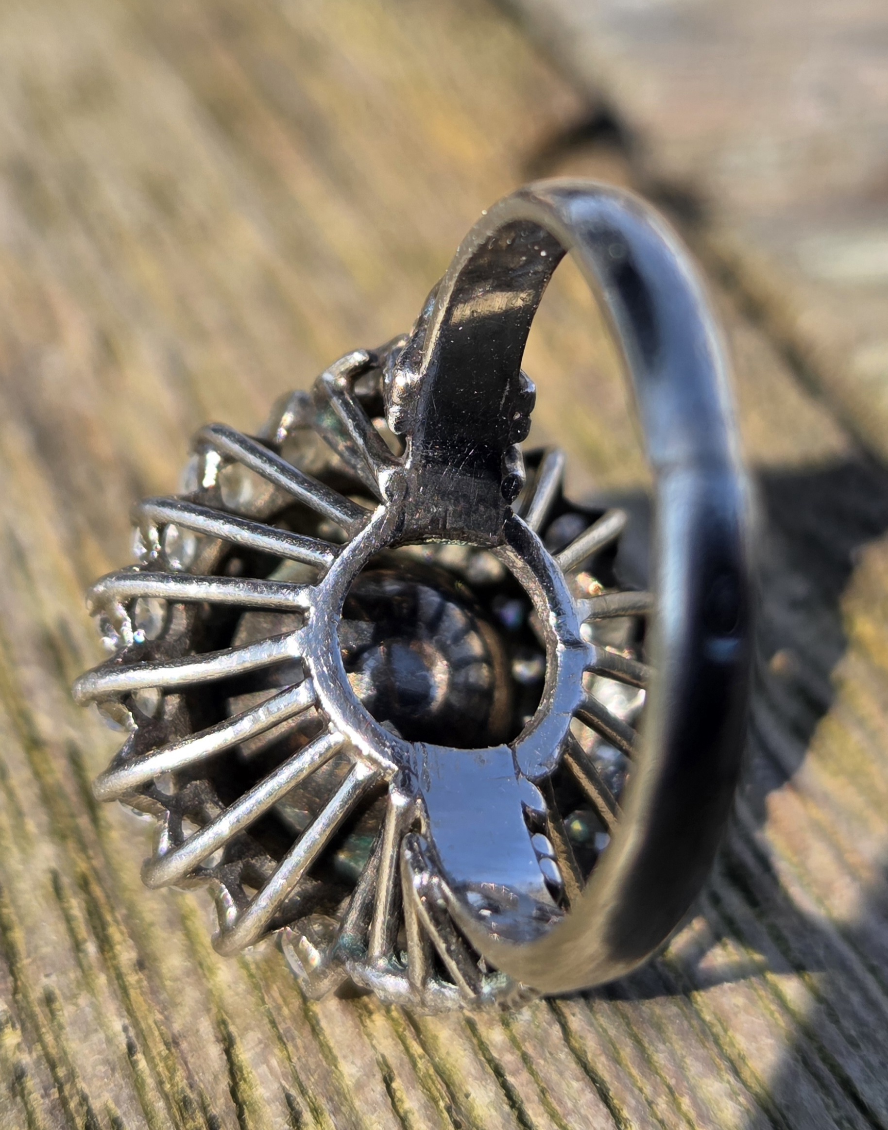 Just look at the Rose cut Diamond Cocktail cluster ring - Image 9