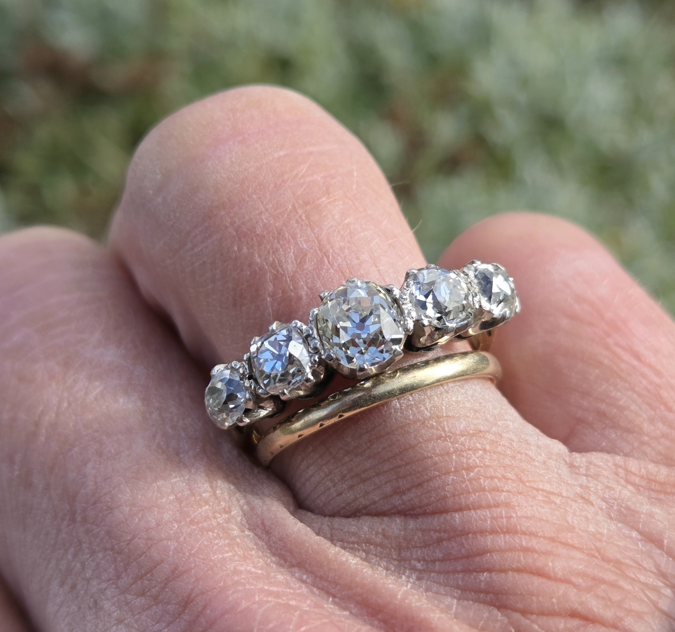 Huge Old Mine Cut Diamond 5 stone ring - Image 6