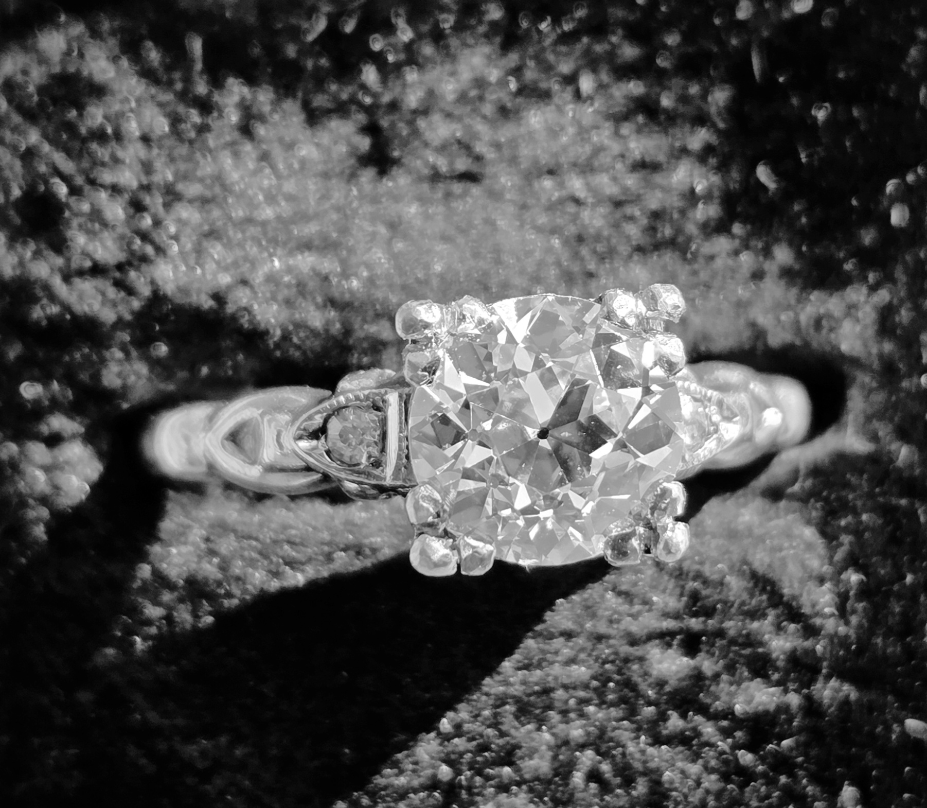 A special Old Cut Diamond Solitaire ring - Image 6