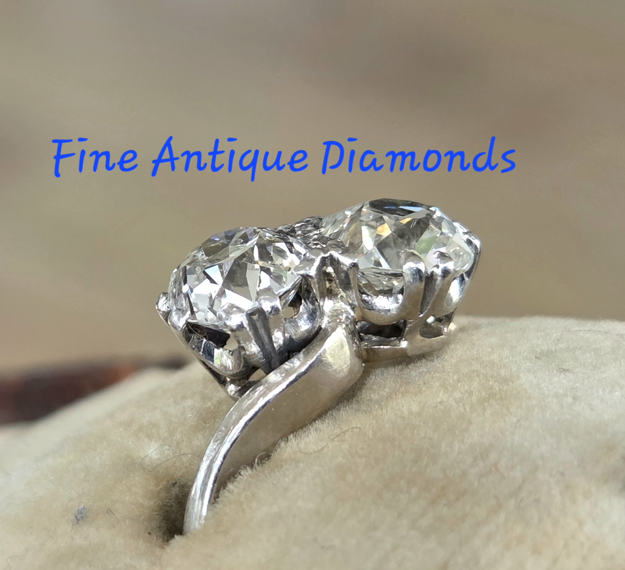 Top Class Old Mine cut diamond Toi et Moi Ring - Image 10