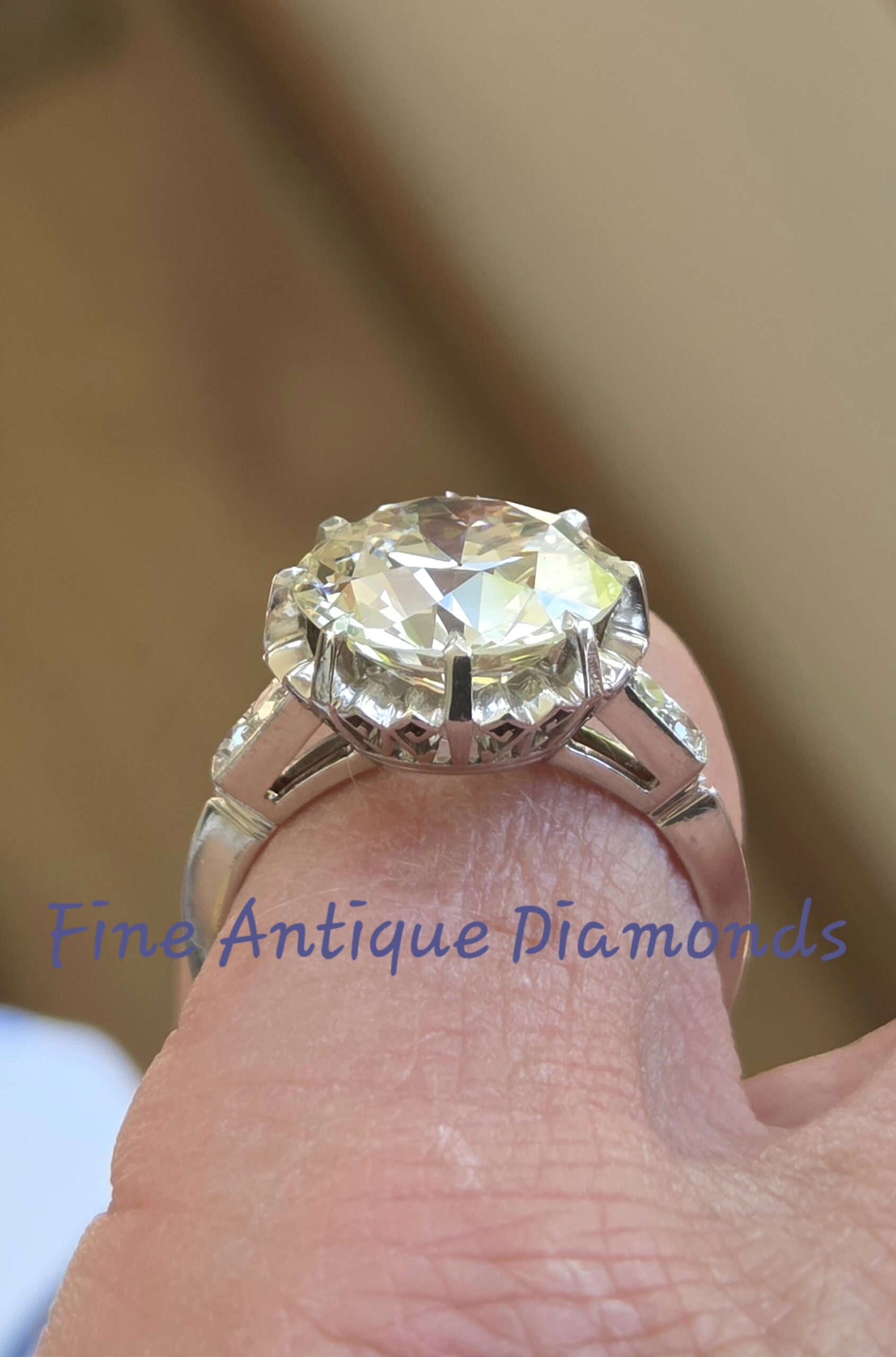 Investment piece. 5ct plus Old Transitional cut Diamondsolitaire. - Image 15