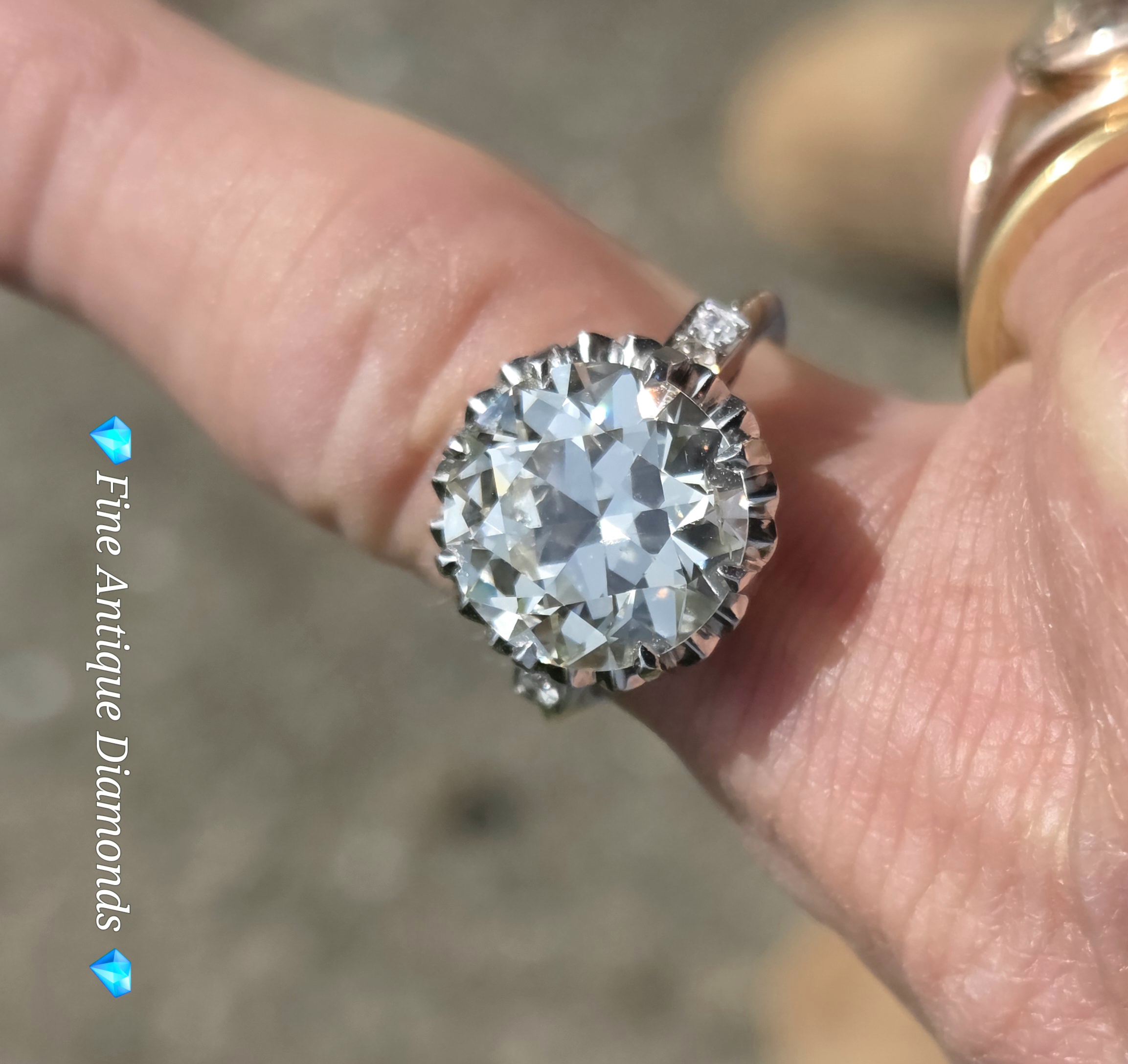 Investment piece. 5ct plus Old Transitional cut Diamondsolitaire. - Image 5