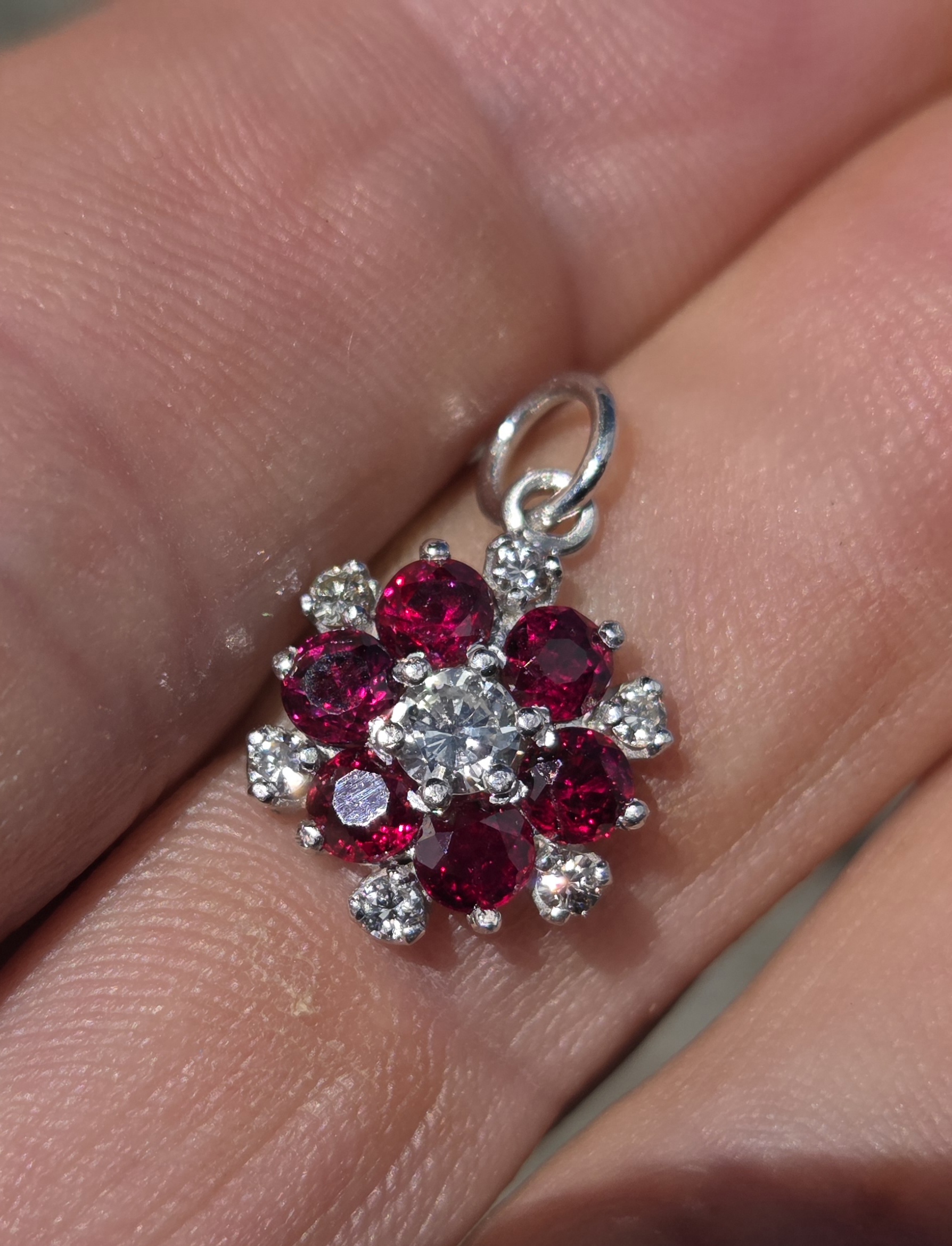 Stunning Ruby & Diamond Pendant - Image 5